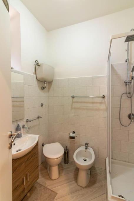 Apartment Ristrutturato A 1600mt Dal Colosseo Rom